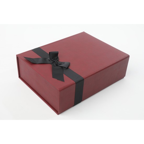 HAPPINESS MAROON A4/ 20PAGES/ 40PHOTOS البوم جاهز للصق