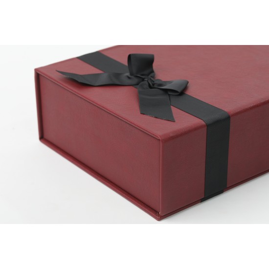 HAPPINESS MAROON A4/ 20PAGES/ 40PHOTOS البوم جاهز للصق