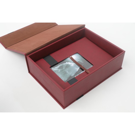 HAPPINESS MAROON A4/ 20PAGES/ 40PHOTOS البوم جاهز للصق