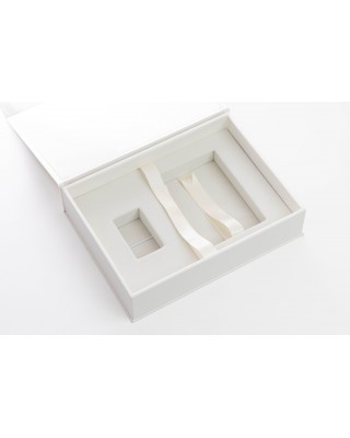 BOX ALBUM A4 WHITE/ BY-05