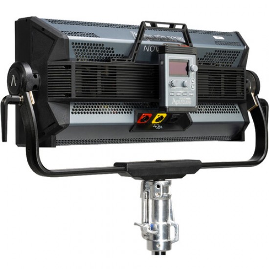 إضائة ليد متعددة الألوان من شركة أبيوتشر LED Aputure Nova P600c RGBWW مع شنطة إضائة ليد متعددة الألوان من شركة أبيوتشر LED Aputure Nova P600c RGBWW مع شنطة
