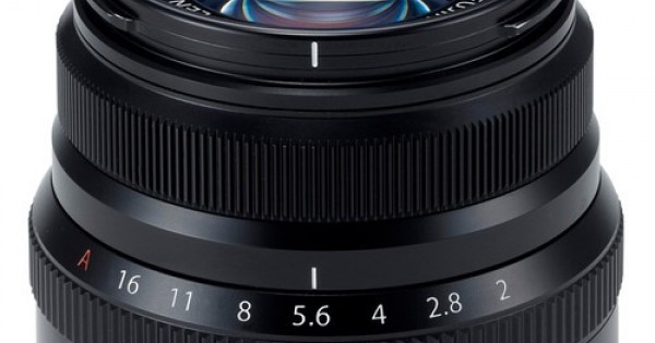 富士フイルム XF 35mm f/2 R WR Lens Fujifilm XF 35mm F/2 R WR Lens (Black & Silver)