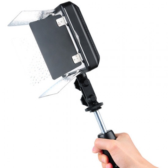 إضائة ليد للكاميرا من Godox LED308IIW Daylight بقوة 21 واط ضوء نهاري (5600 كلفن) إضائة ليد للكاميرا من Godox LED308IIW Daylight بقوة 21 واط ضوء نهاري (5600 كلفن)