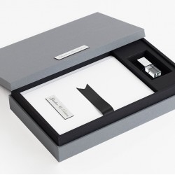 Album A5 (10s) + USB + Box Flap Handle – Imperial White Gray