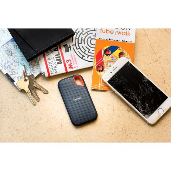 SanDisk 1TB Extreme Portable SSD - Up to 1050MB/s