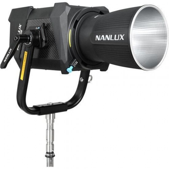 NANLUX Evoke 1200B Spot Light with Trolley Case NANLUX Evoke 1200B Spot Light with Trolley Case